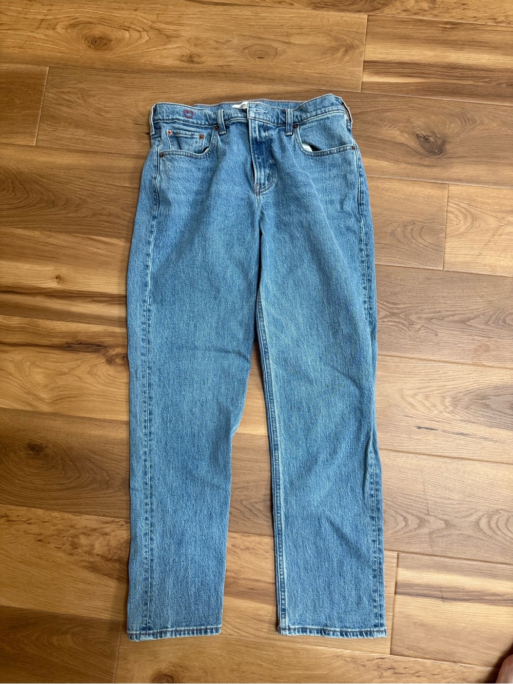 Abercrombie & Fitch Mid rise 90s Straight‑Leg Jeans, 30R